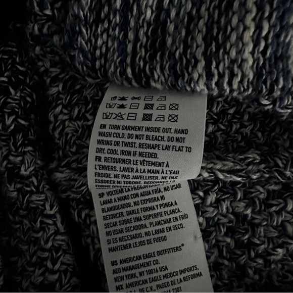 American Eagle Outfitters Cardigan Button Up Sweater Striped Blue White XS - Picture 7 of 7